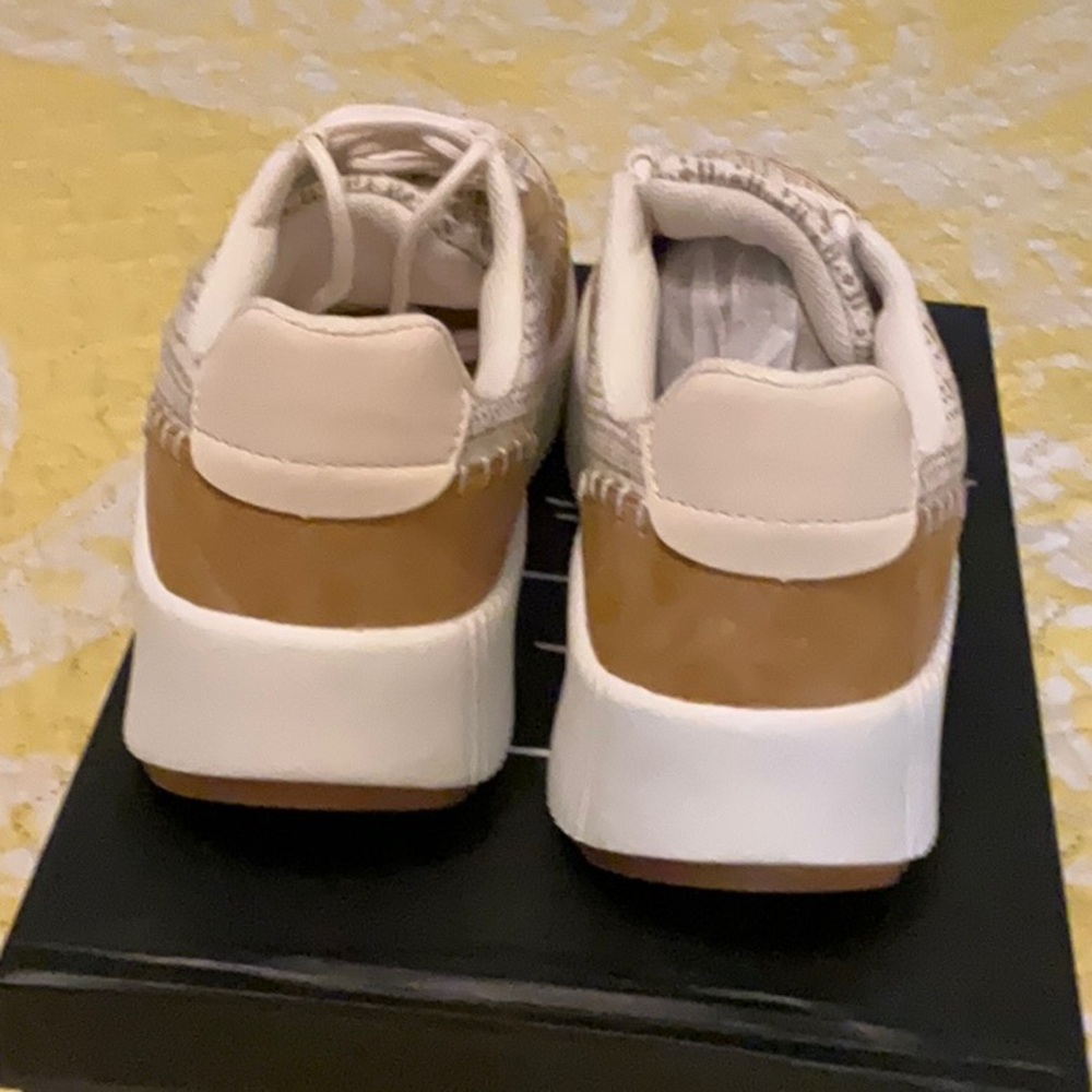 NICOLE MILLER Beige/Brown Bandy Lace Up Woven Sneakers size 8. - Picture 3 of 5